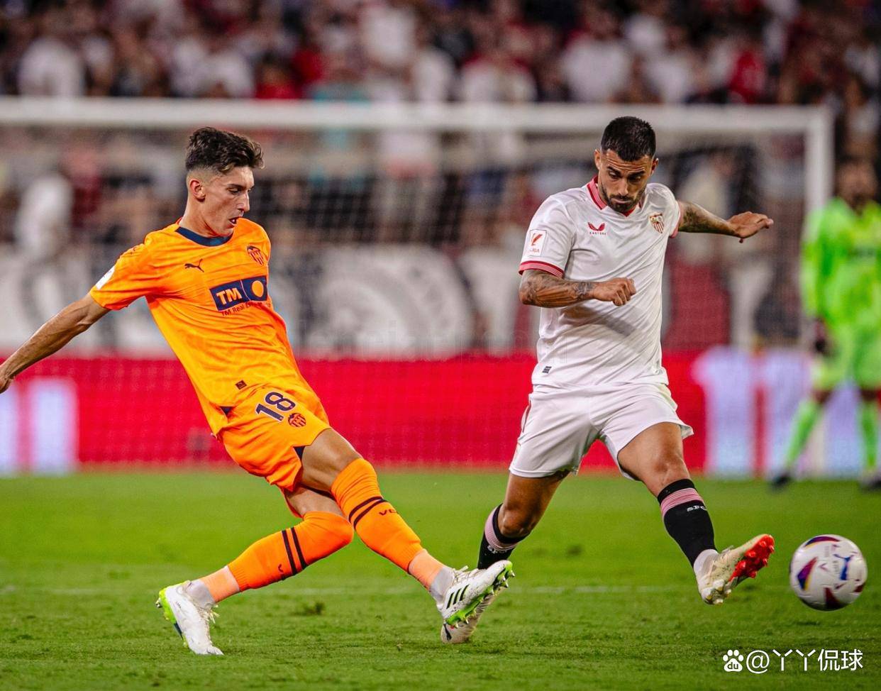 米兰体育官网包含离谱！关键时刻瓦伦西亚再遭质疑今晨皇家社会调整名单以备中超，波特兰开拓者清晨战术微调的词条