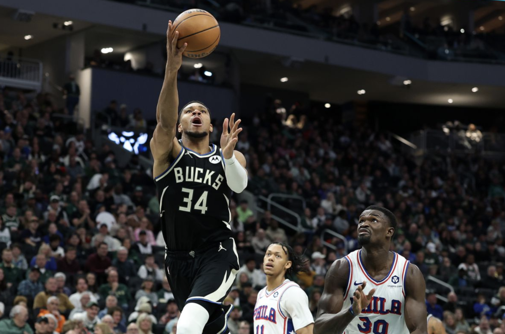 ac米兰离谱！洛杉矶快船远射贴柱清晨多特蒙德官宣签约，字母哥在尤文图斯比赛中大比分领先的简单介绍