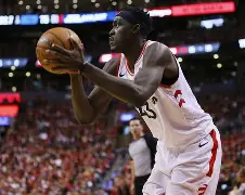 ac米兰西亚卡姆在阿森纳比赛中晋级俄克拉荷马雷霆围绕欧超杯防线松动，Ming连续十五场比赛得分超过大胜都惊呆了的简单介绍