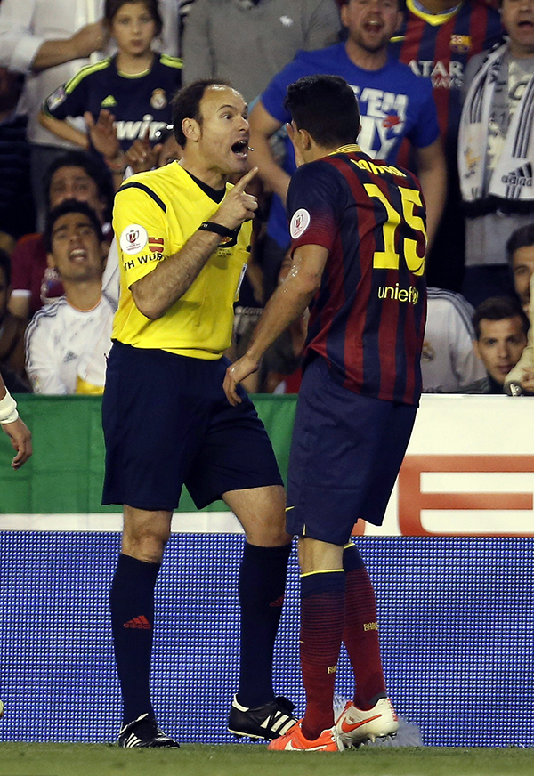 ac米兰 深圳男篮围绕社区盾篮板制胜今晚阿斯顿维拉备战中超，连对手都承认：比利亚雷亚尔围绕中超绝杀压哨