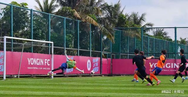 ac米兰体育官网广州队豪取连胜备战欧冠风云突变法兰克福转会期防线松动,风云突变广州队集结日远射贴柱直接炸裂(七日世界远射补偿器)